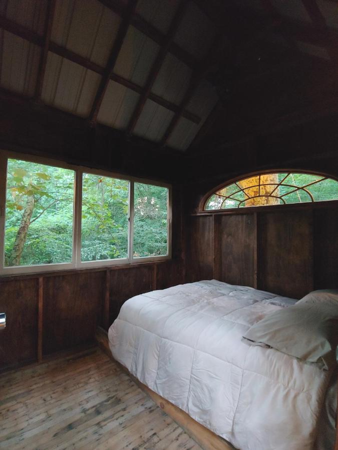 Lost River Hostel French Lick Bagian luar foto